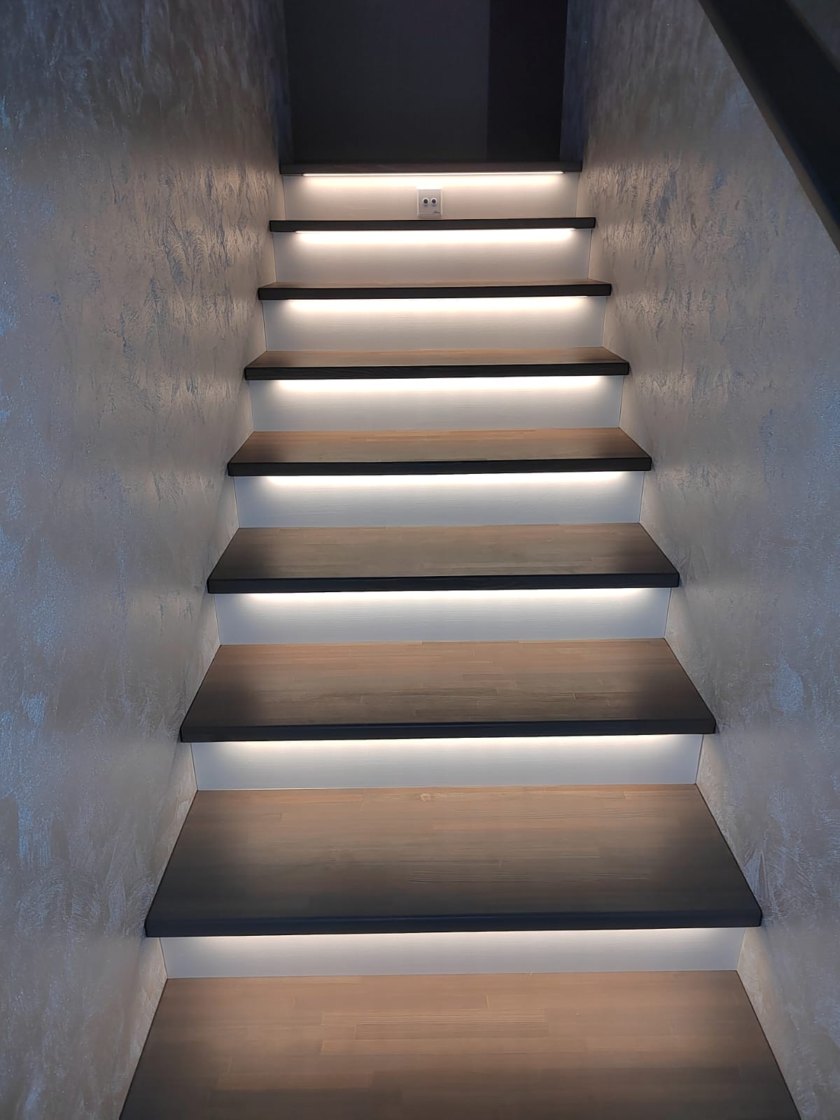 автоматическая подсветка лестницы